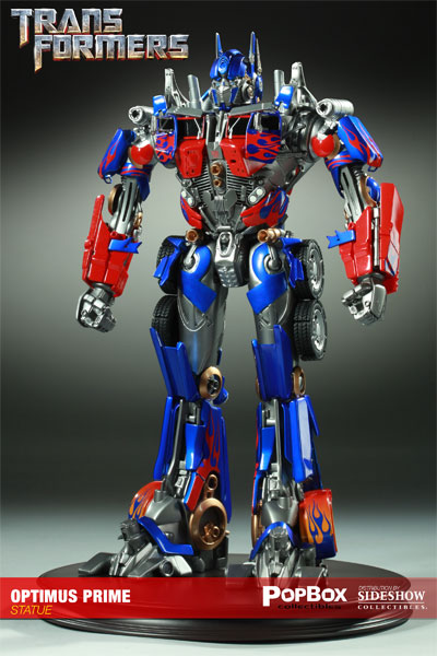 Optimus Prime estatua 900908_press01-001