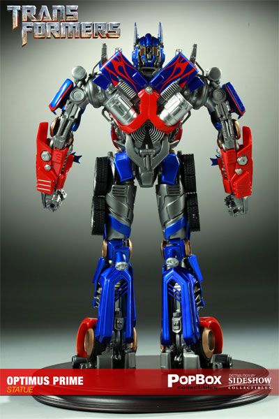 Optimus Prime estatua 900908_press04-001